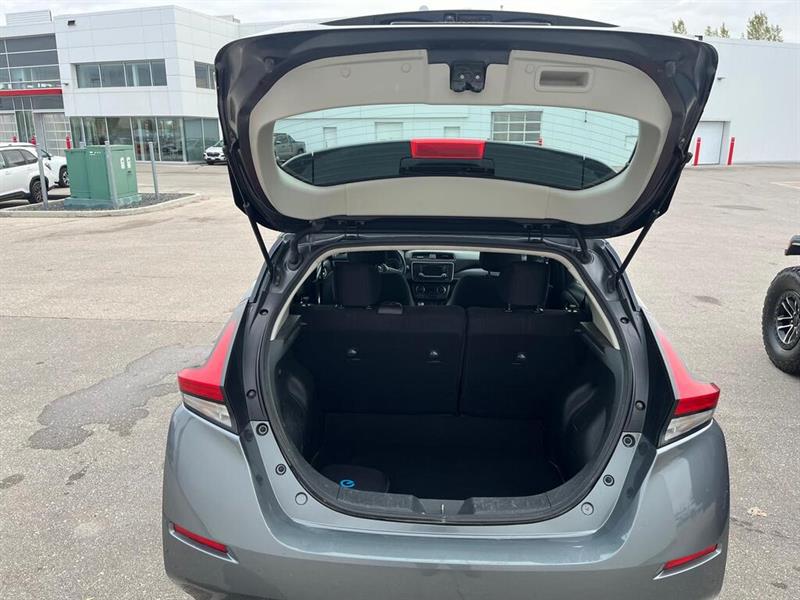 nissan LEAF 2018 - 11