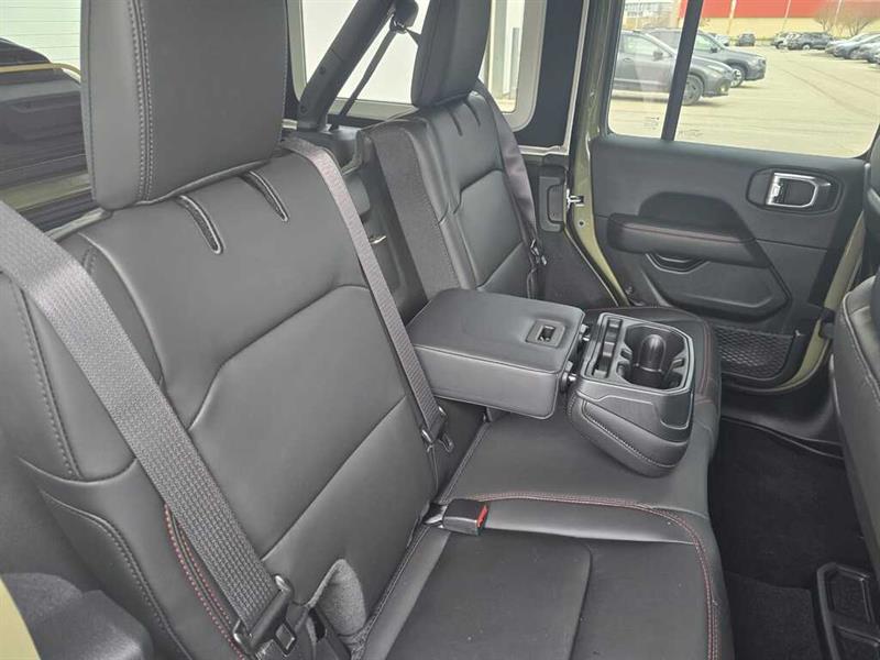 jeep Wrangler 2025 - 37