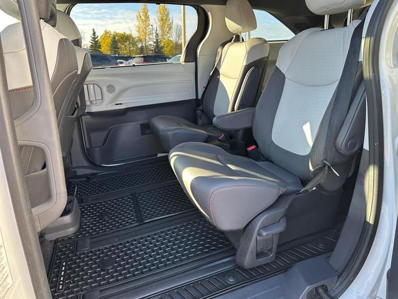 toyota Sienna 2022 - 37