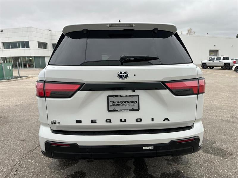 toyota Sequoia 2024 - 6