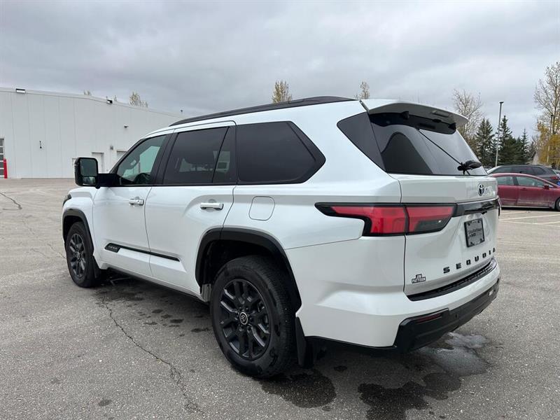 toyota Sequoia 2024 - 7