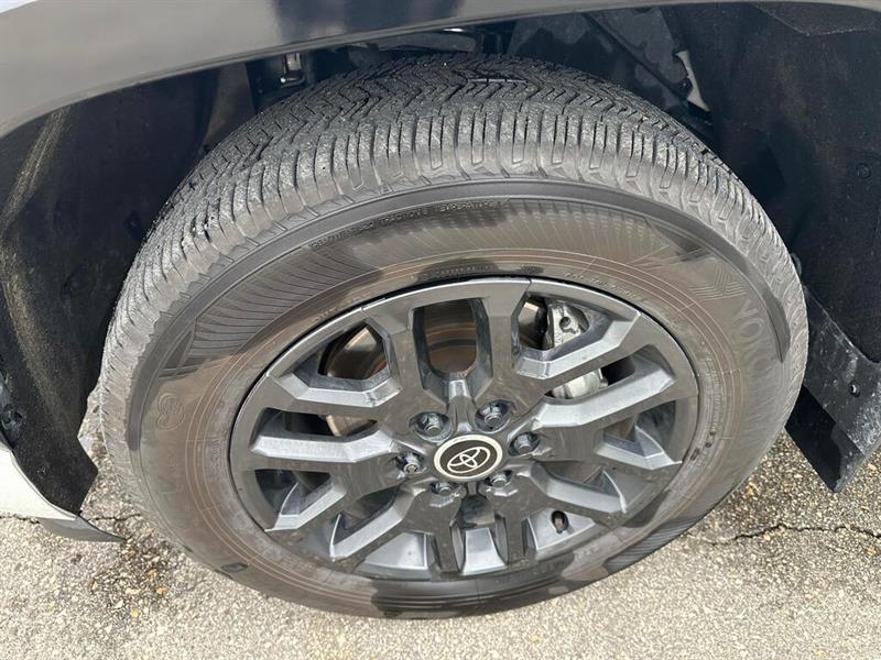 toyota Sequoia 2024 - 15