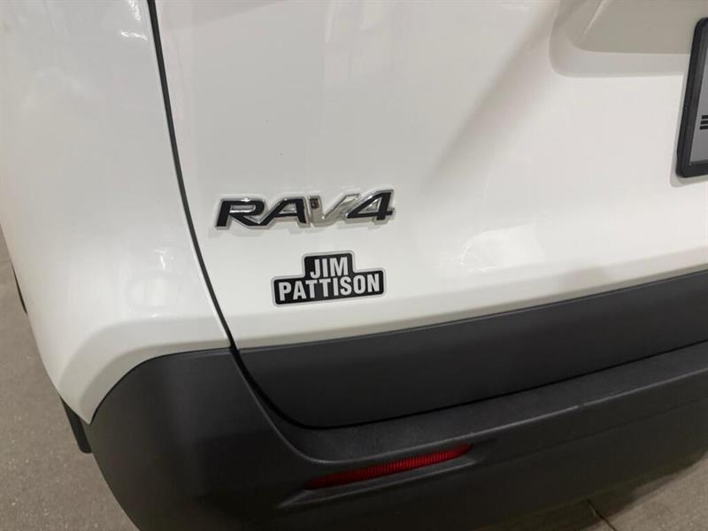 toyota RAV4 2021 - 11