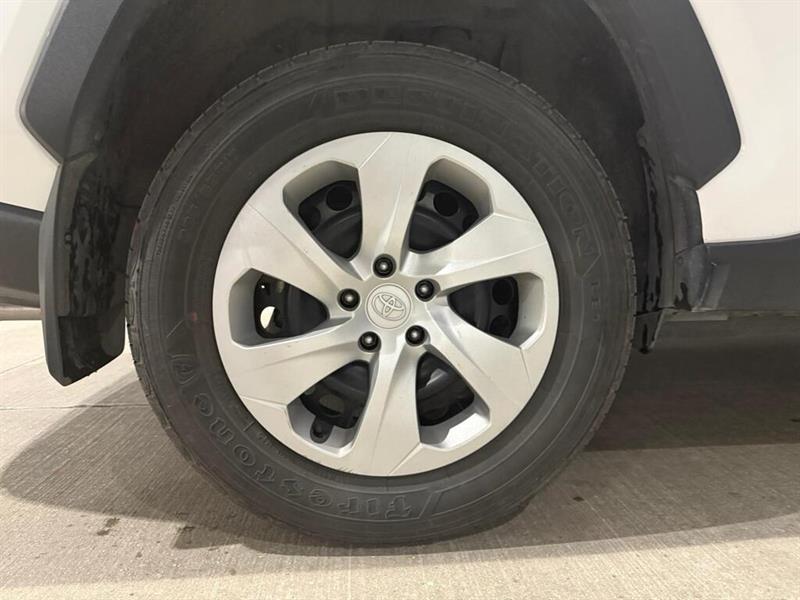 toyota RAV4 2021 - 16