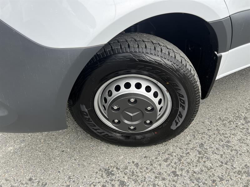 mercedes-benz Sprinter Cargo Van 2022 - 13