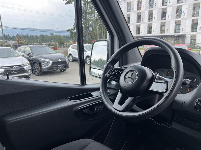 mercedes-benz Sprinter Cargo Van 2022 - 16
