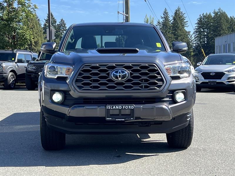 toyota Tacoma 2021 - 11
