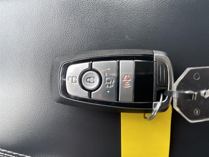 ford Mustang Mach-E 2021 - 32