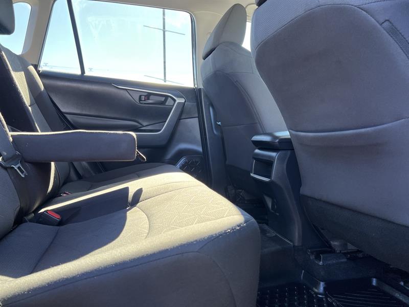 toyota RAV4 2019 - 24