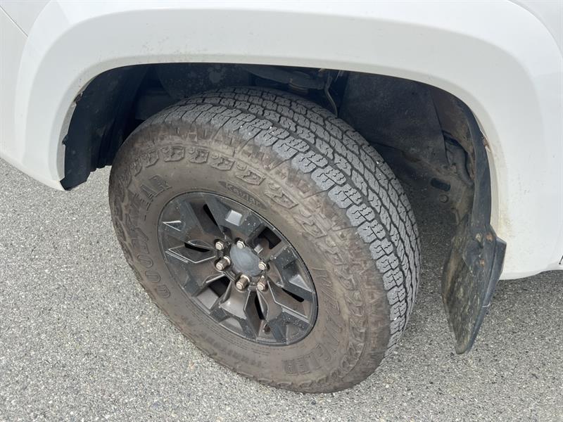 toyota Tacoma 2017 - 10