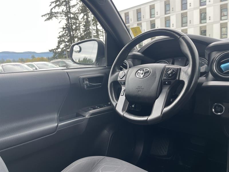 toyota Tacoma 2017 - 13