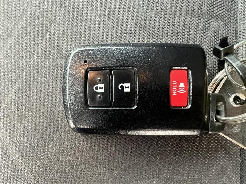 toyota Tacoma 2017 - 24