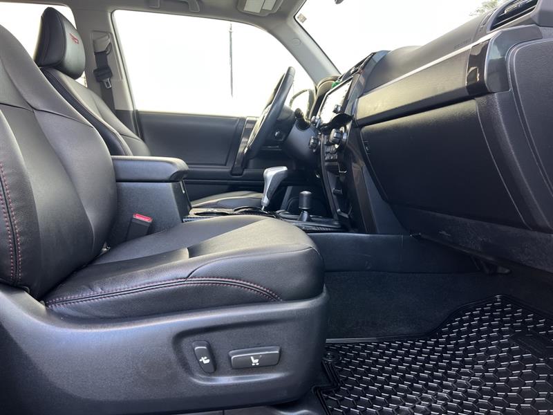 toyota 4Runner 2022 - 25