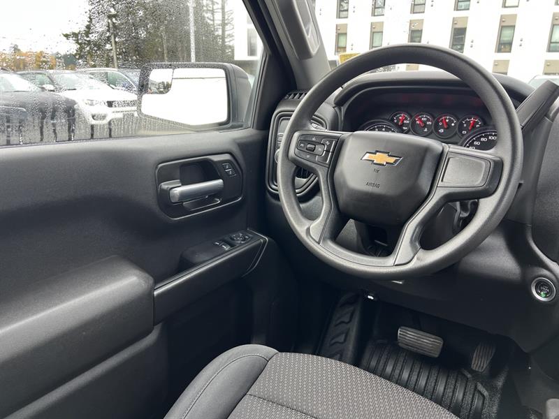 chevrolet Silverado 1500 2024 - 16