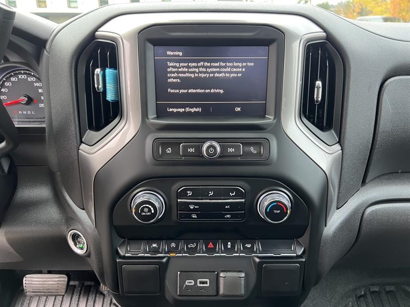 chevrolet Silverado 1500 2024 - 18