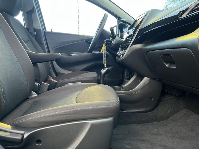 chevrolet Spark 2022 - 25