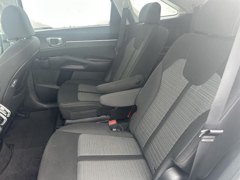 kia Sorento 2022 - 18