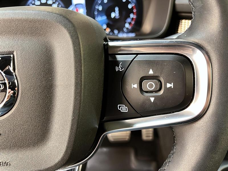 volvo XC40 2022 - 21