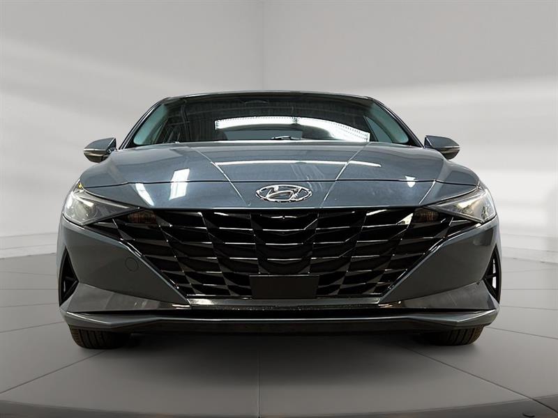 hyundai Elantra 2022 - 2