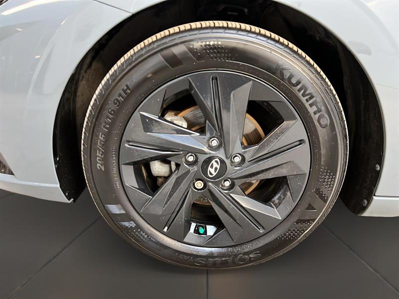 hyundai Elantra 2022 - 27