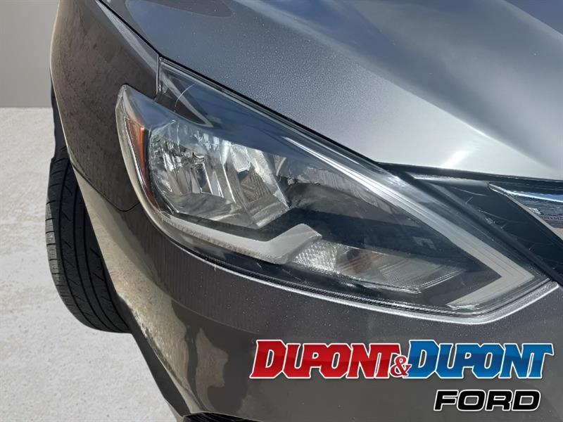 nissan Sentra 2018 - 13