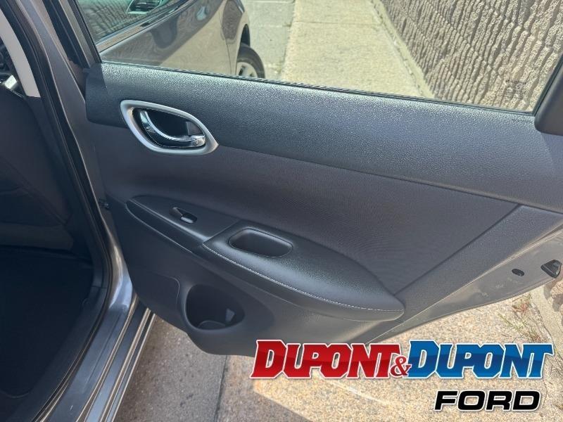 nissan Sentra 2018 - 21