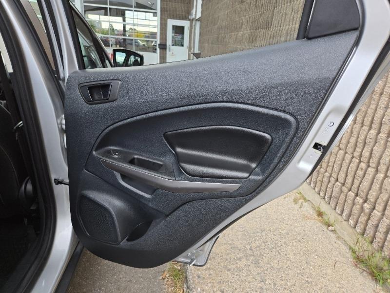 ford EcoSport 2020 - 18