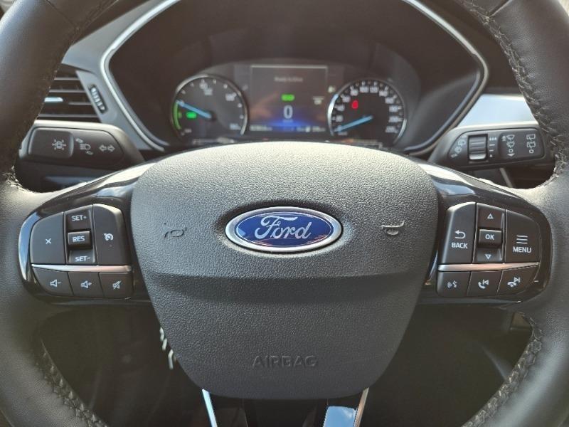 ford Escape 2021 - 24