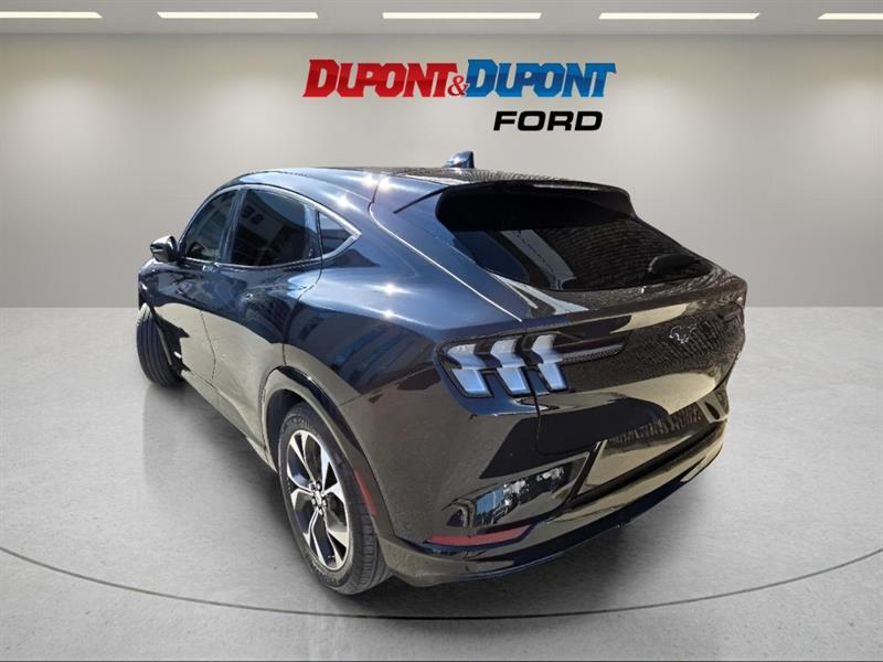 ford Mustang Mach-E 2022 - 3