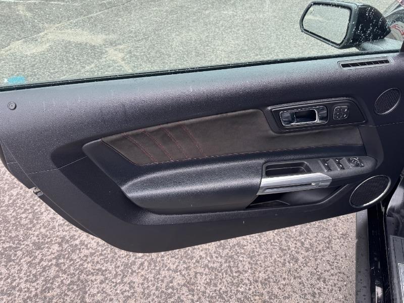 ford Mustang 2017 - 18