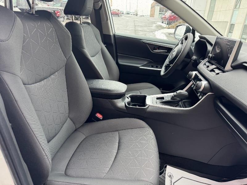 toyota RAV4 2023 - 26