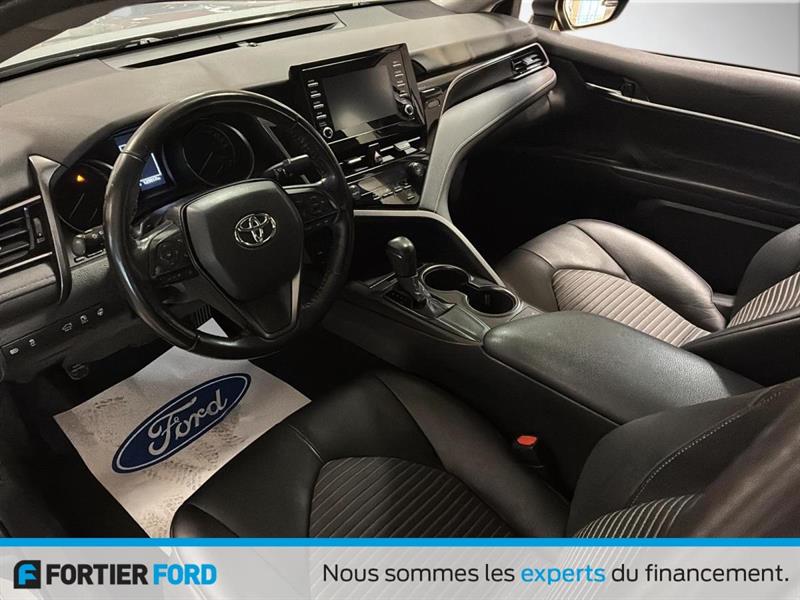 toyota Camry 2022 - 8