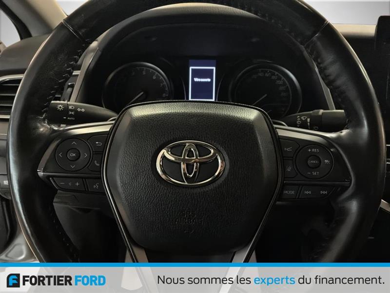 toyota Camry 2022 - 10