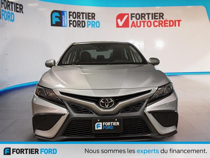 toyota Camry 2022 - 18