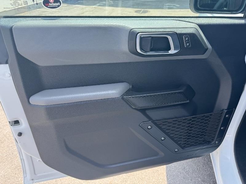 ford Bronco 2022 - 16