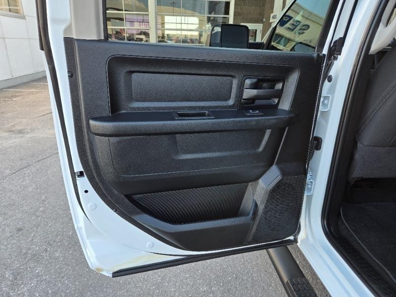 ram 1500 Classic 2022 - 16