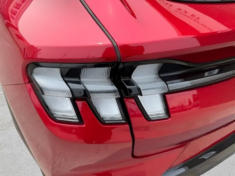 ford Mustang Mach-E 2024 - 11