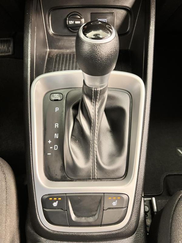 hyundai Venue 2021 - 17