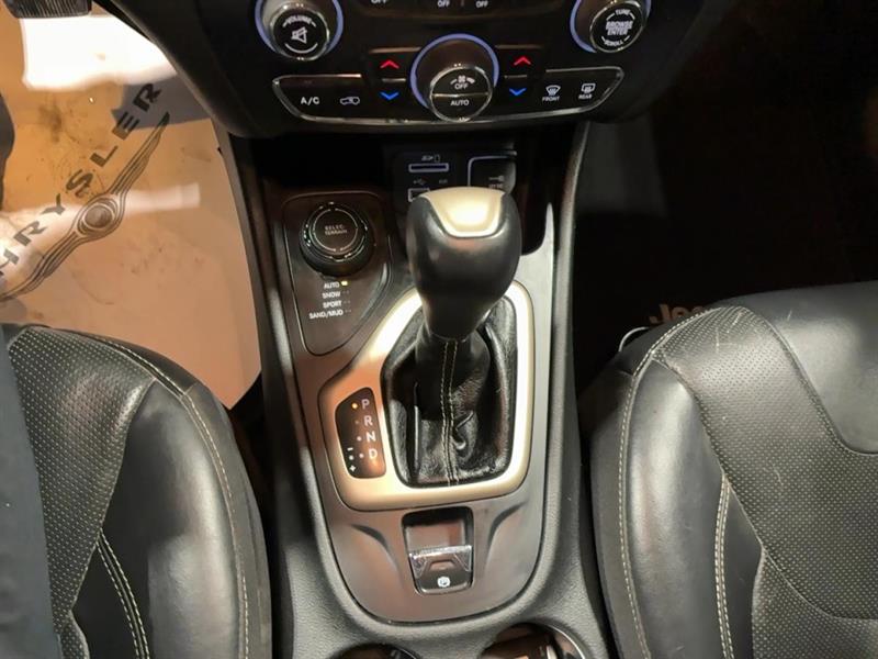 jeep Cherokee 2015 - 13