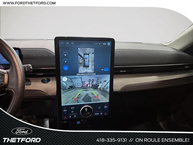 ford Mustang Mach-E 2022 - 18