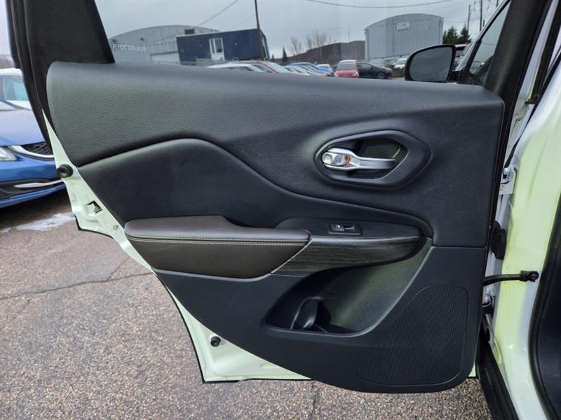 jeep Cherokee 2016 - 24