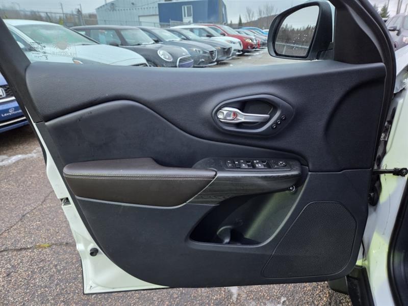 jeep Cherokee 2016 - 25