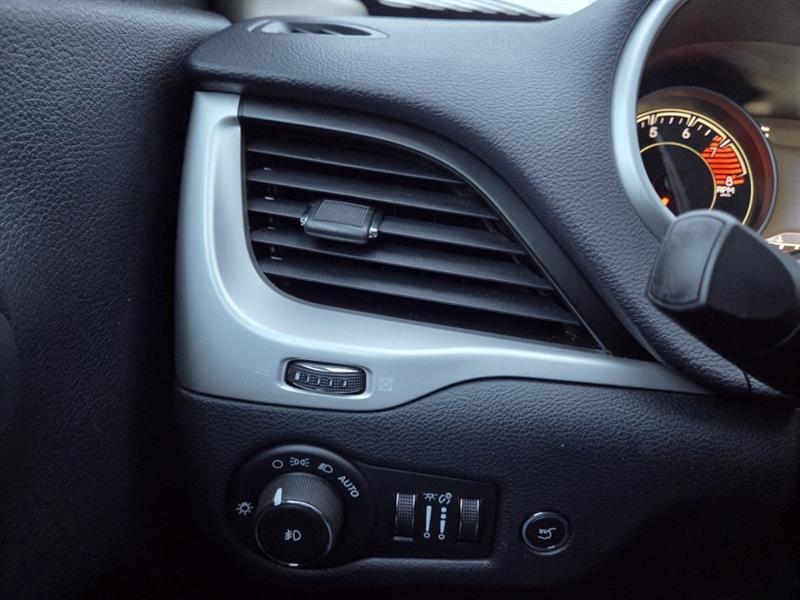 jeep Cherokee 2016 - 31