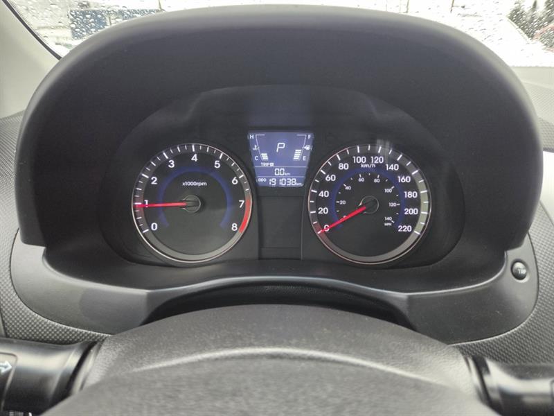 hyundai Accent 2012 - 26