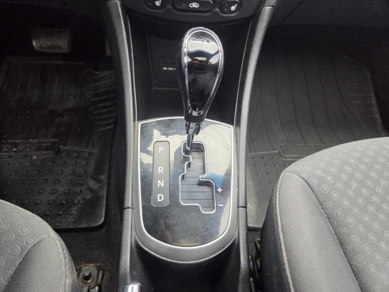 hyundai Accent 2012 - 27