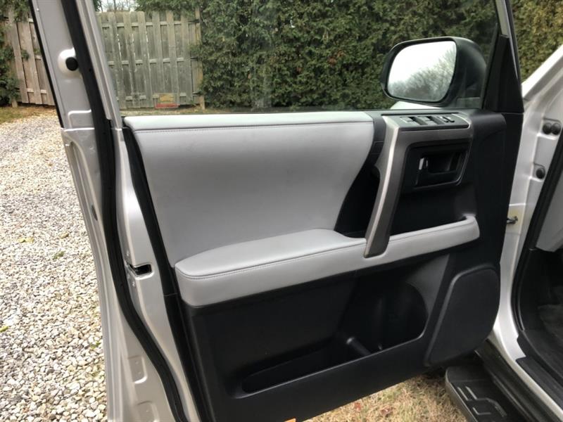 toyota 4Runner 2010 - 36