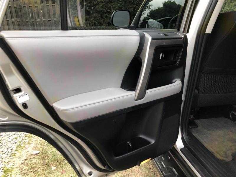 toyota 4Runner 2010 - 37