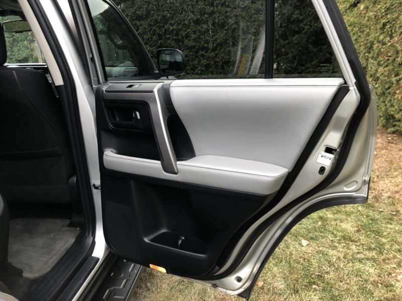 toyota 4Runner 2010 - 43