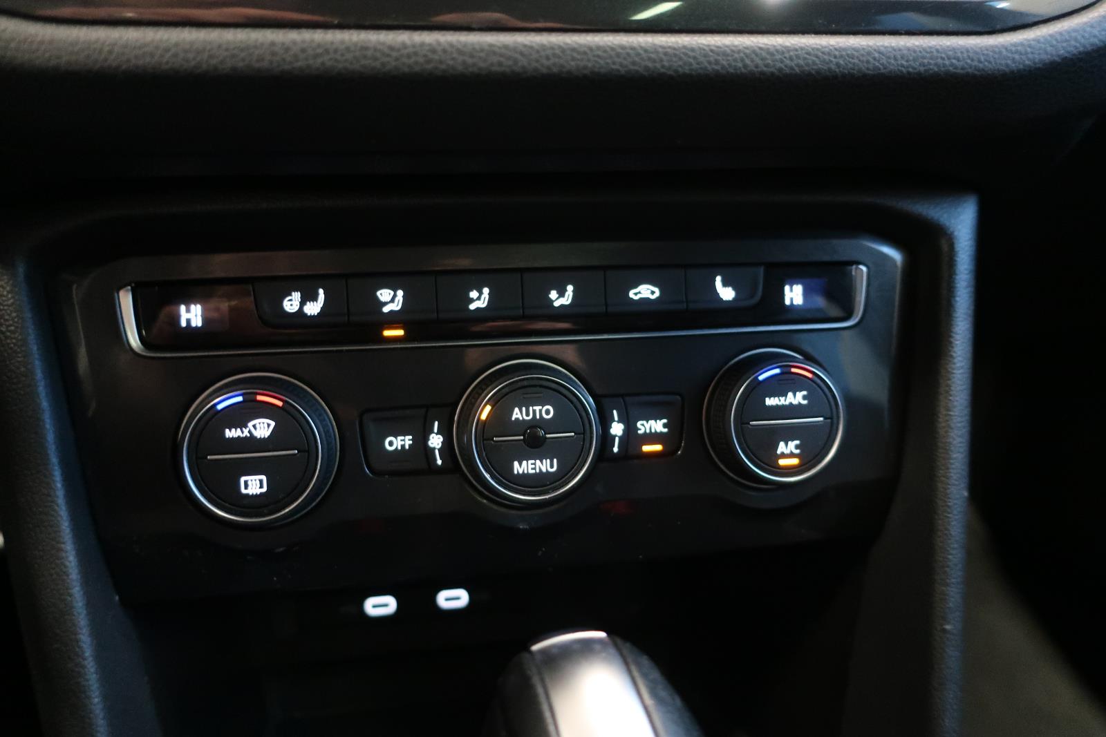 volkswagen Tiguan 2021 - 16