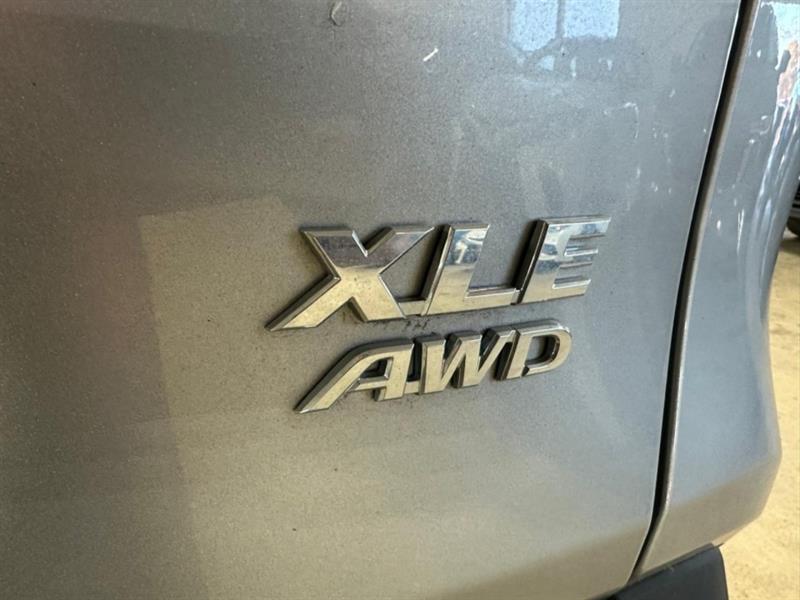 toyota RAV4 2022 - 28